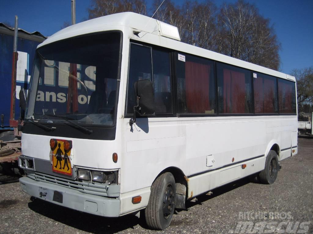 Hino RB145 Bus scolaire