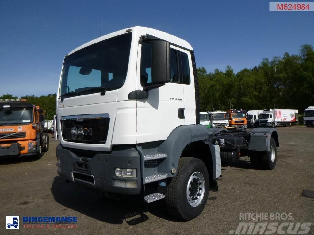 MAN TGS 19.360 4X2 BBS manual Euro 2 chassis + PTO Châssis cabine