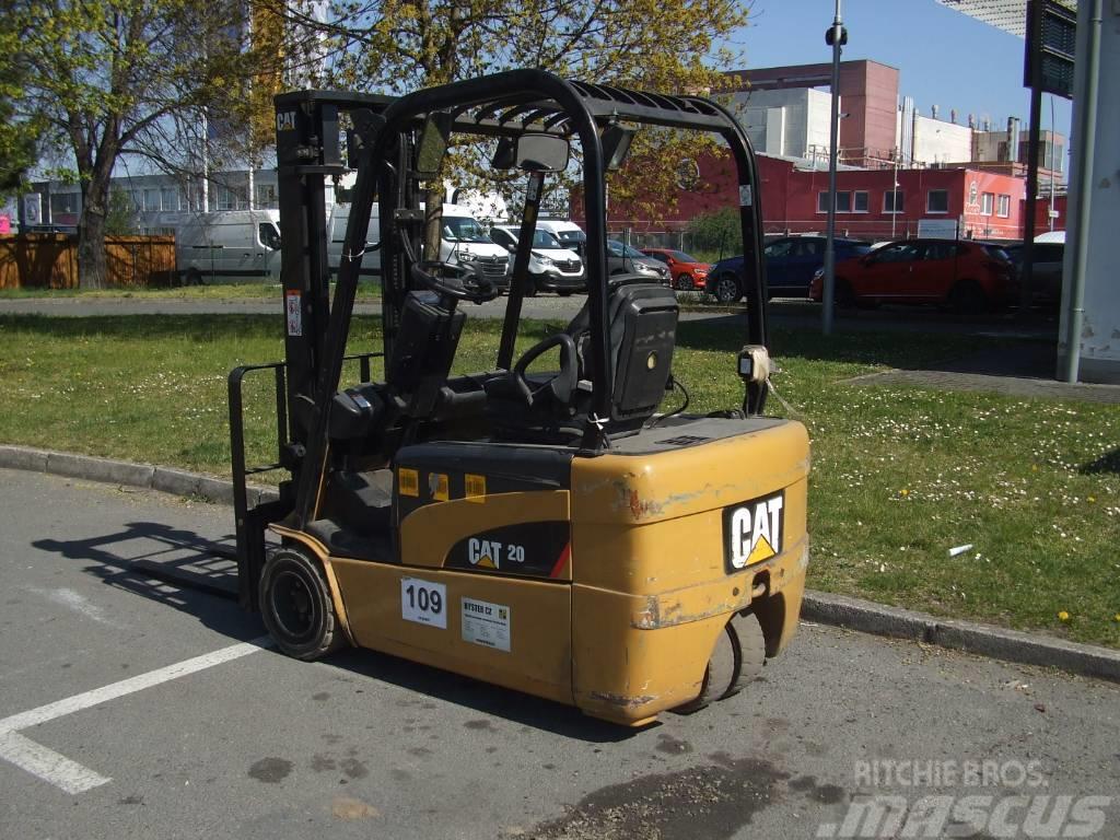 CAT Lift Trucks EP20NT Chariots élévateurs électriques