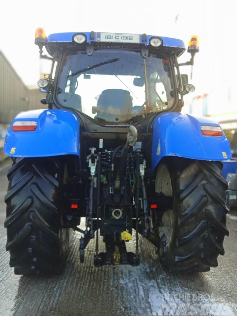 New Holland T6.140 with loader Tracteur