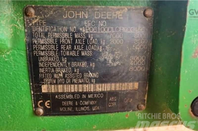 John Deere 6100D Tracteur