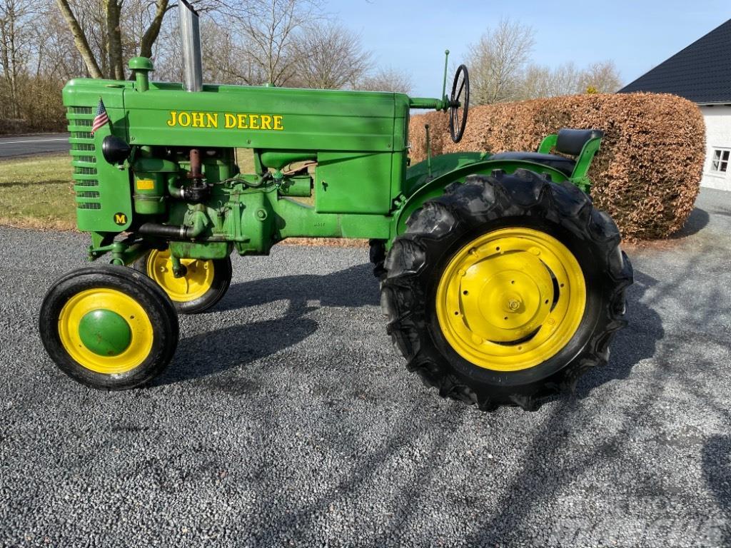 John Deere M Tracteur