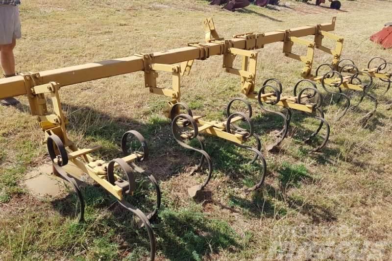 Yellow 4 row skoffel Autre camion