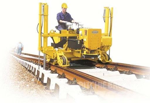 Geismar RV100 Track Lifting & Slewing Machine Matériel ferroviaire