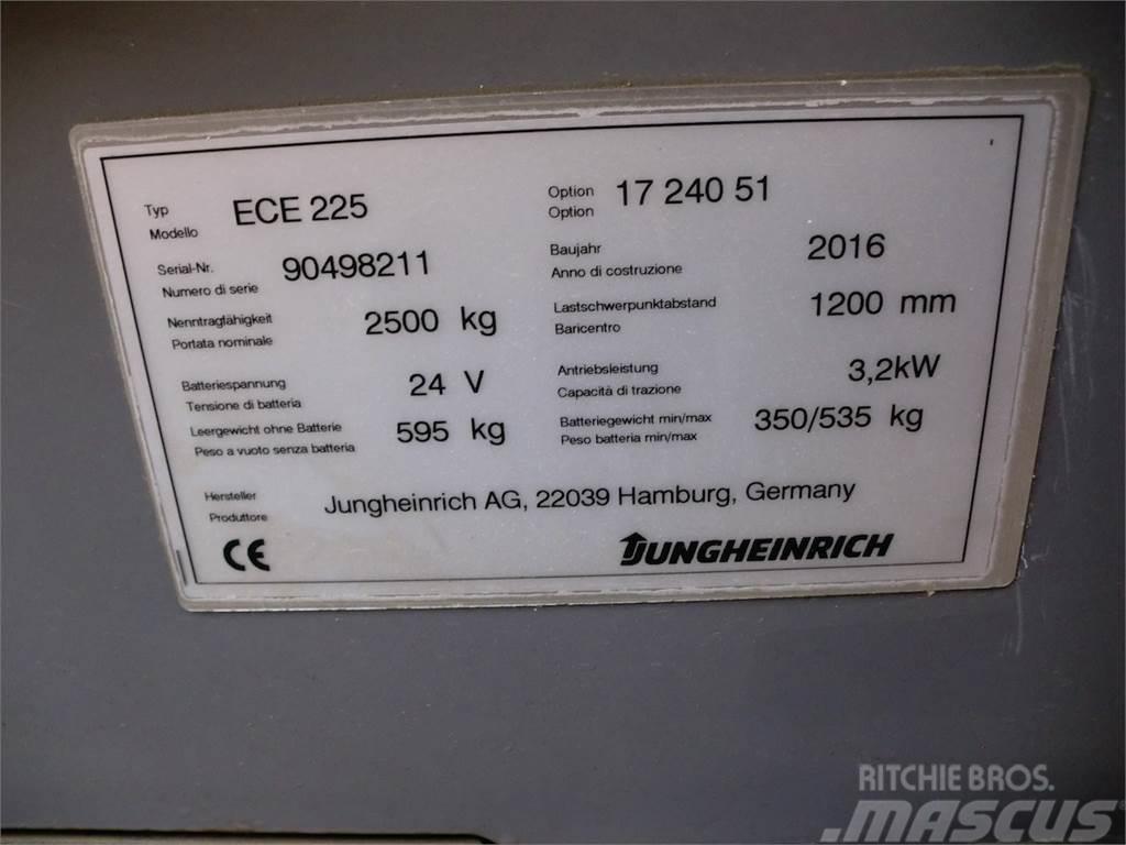 Jungheinrich ECE 225 2400x510mm Préparateur de commande au sol