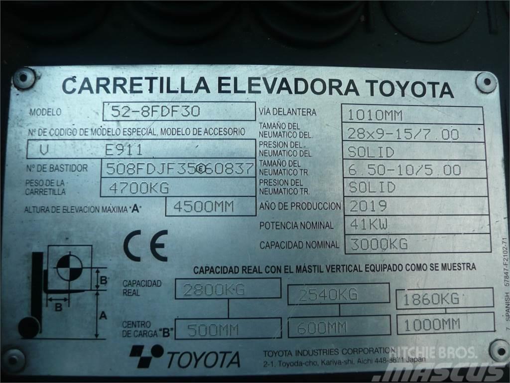Toyota 52-8FDF30 MATRICULADA Chariots diesel