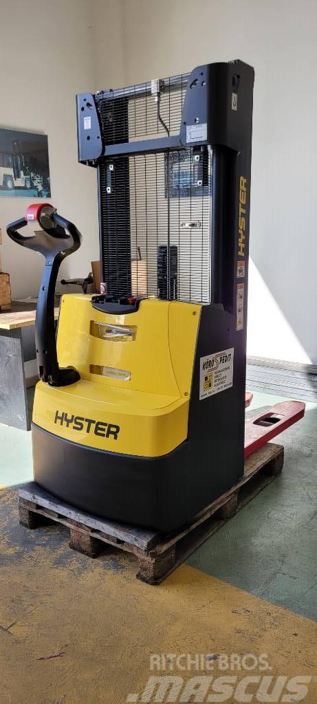 Hyster S 1.0 Gerbeur accompagnant