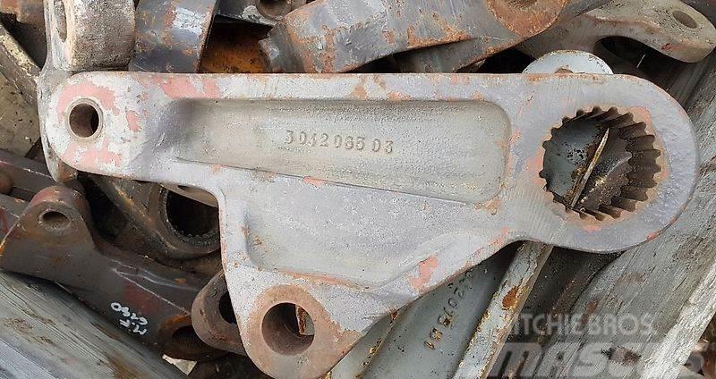 Massey Ferguson spare parts for Massey Ferguson 8210,8220,8240 whe Autres équipements pour tracteur