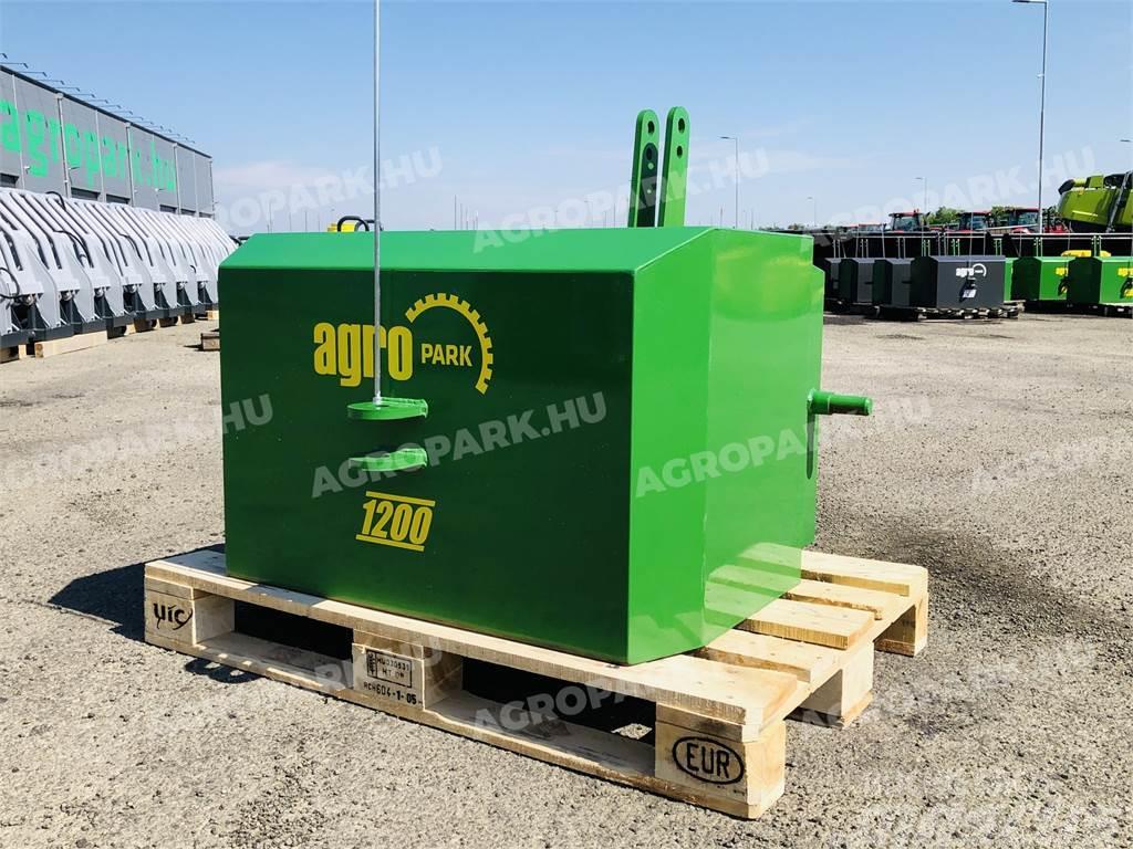  1200 kg front hitch weight, in green color Masse avant