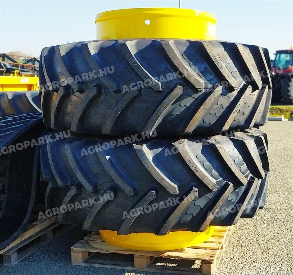  Twin wheel set with Alliance 650/85R38 tires, 1 pa Roues jumelées