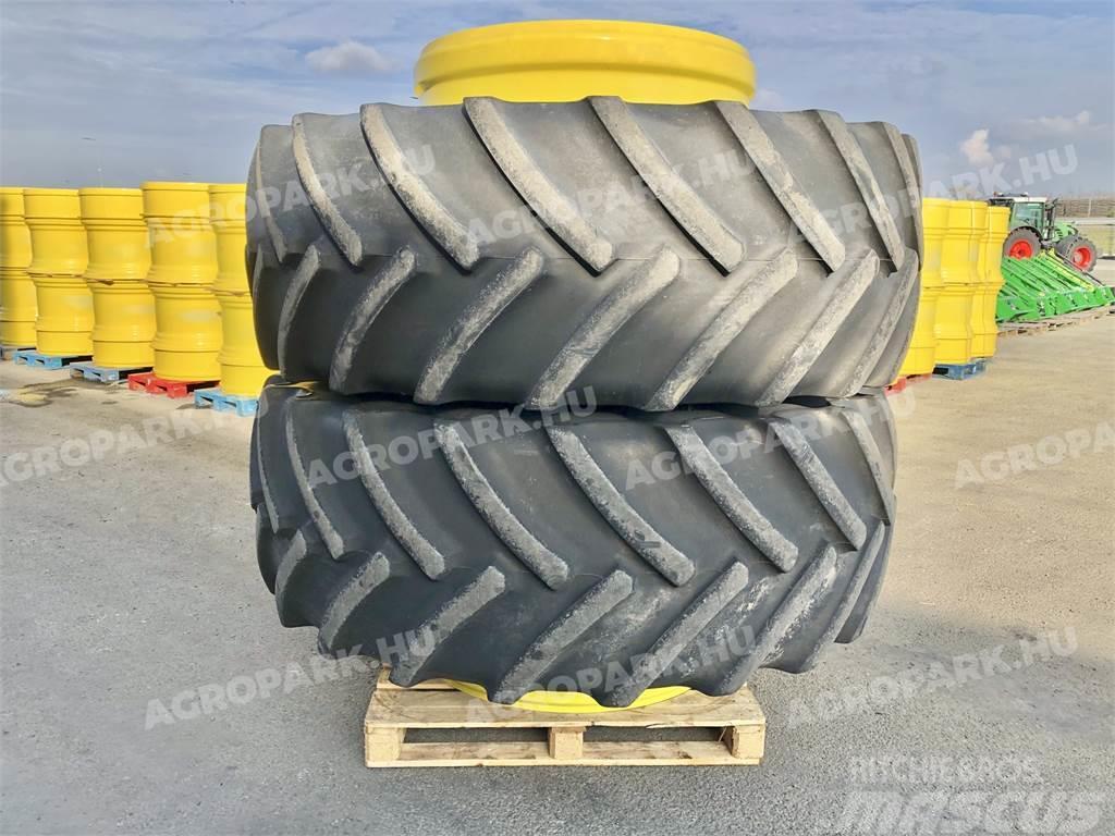  twin wheel set with Continental 710/75R42 tires Roues jumelées