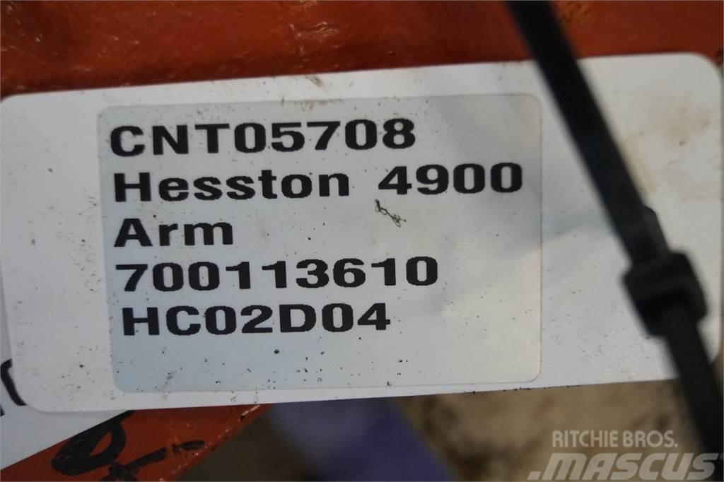 Hesston 4900 Pince à balle