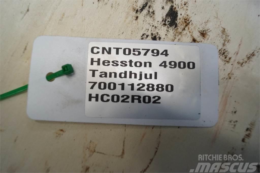 Hesston 4900 Autres matériels de fenaison