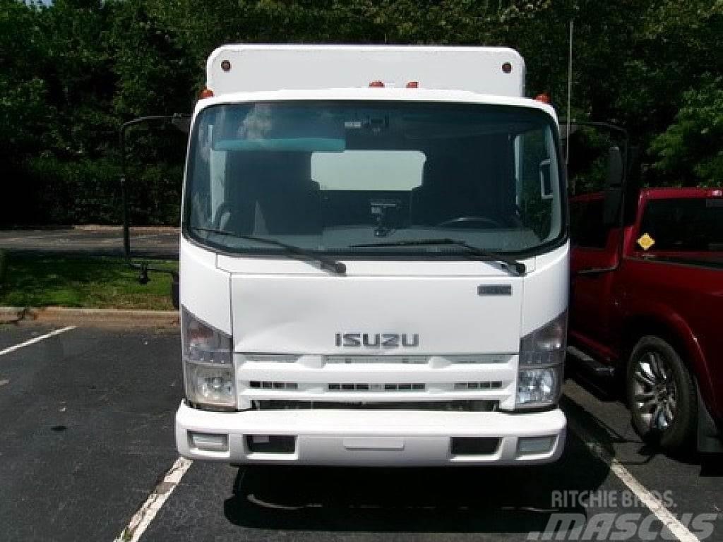 Isuzu NRR Camion de livraison de boisson