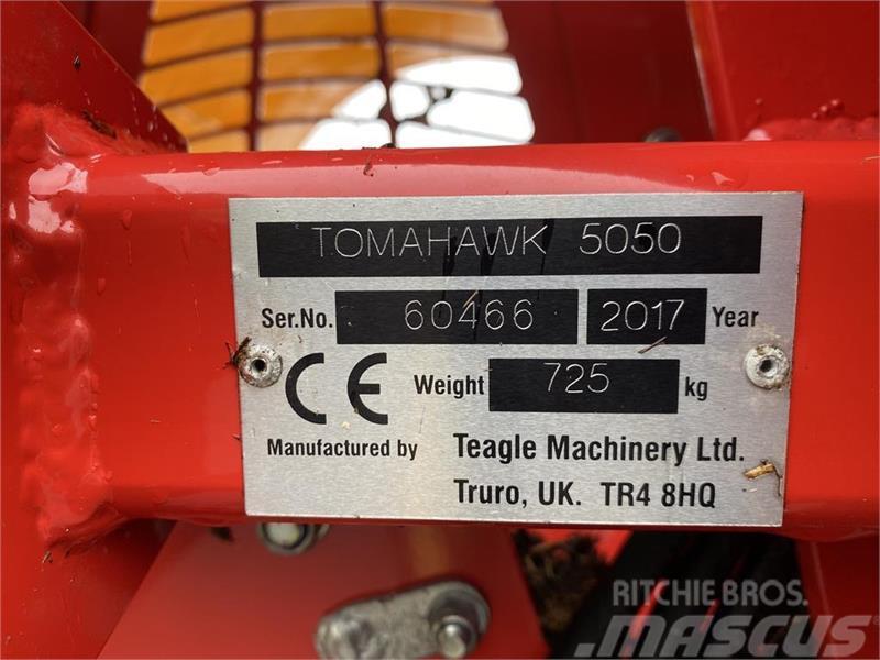Tomahawk 5050 Teagle Autres matériels de fenaison