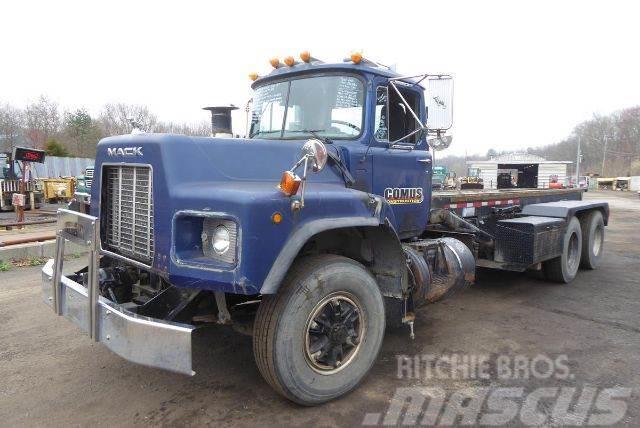 Mack RB688S Camion porte container