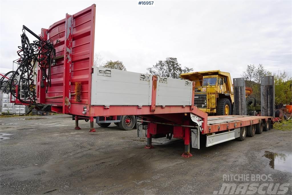 Damm 4 axle machine trailer with ramps and manual widen Autre remorque