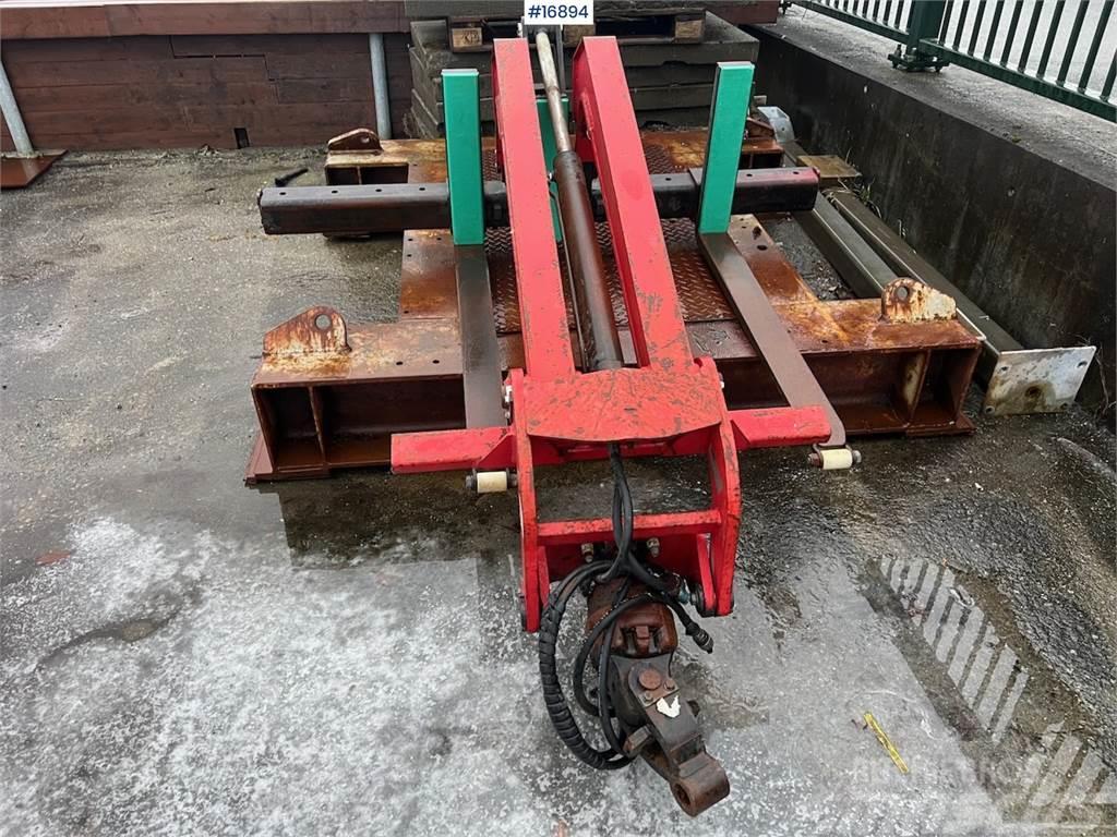 Hiab pallet forks w/ rotator and hydraulic tilt Autres accessoires