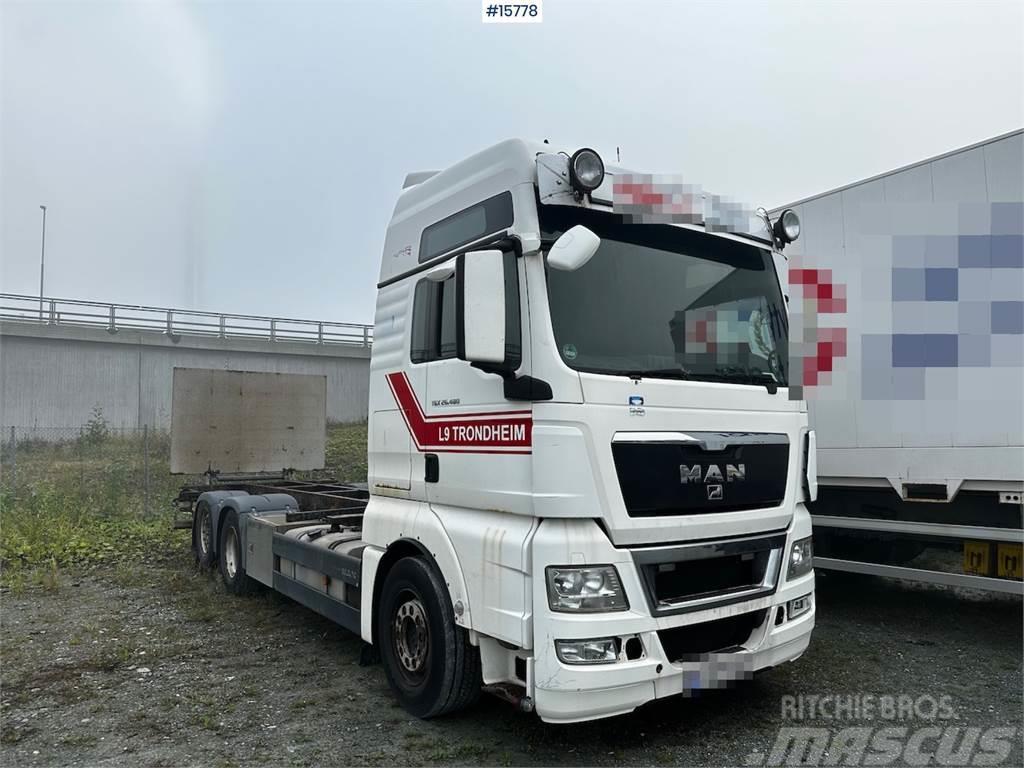 MAN TGX 26.480 6x2 Container truck w/ lift. Rep object Camion porte container