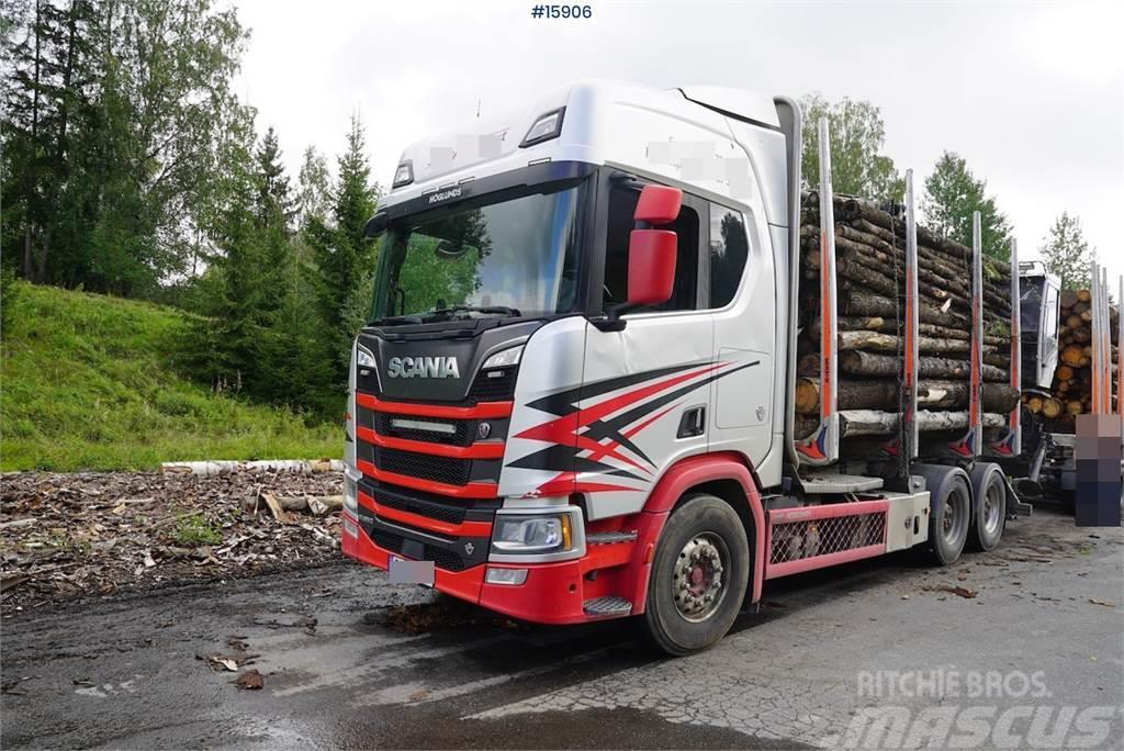 Scania R650 6x4 timber truck with crane Camion grumier