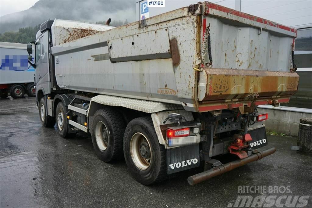 Volvo FH 540 8x4 with low mileage. Camion benne