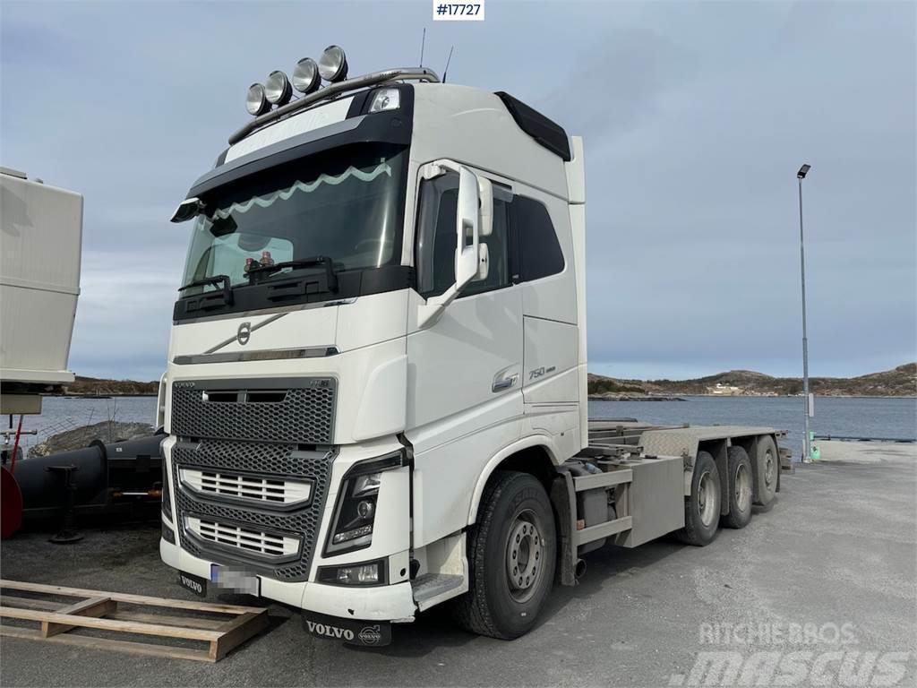 Volvo Fh16 8x4 chassis. WATCH VIDEO Châssis cabine