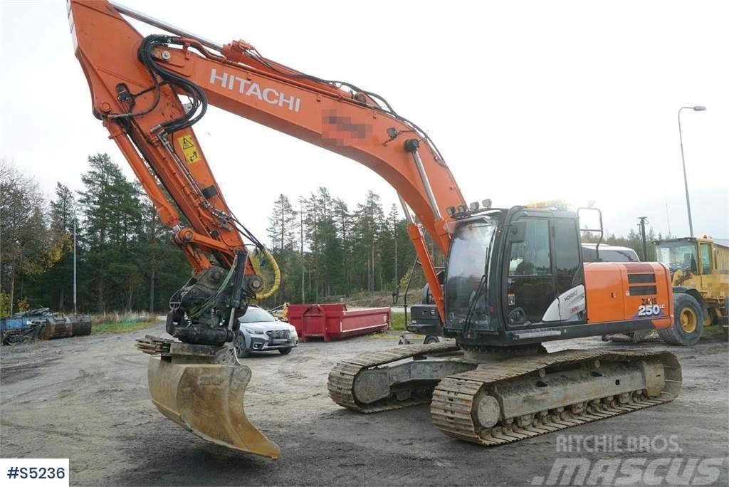 Hitachi ZX250 LC 6 WITH MACHINE CONTROL AND TOOLS Pelle sur chenilles