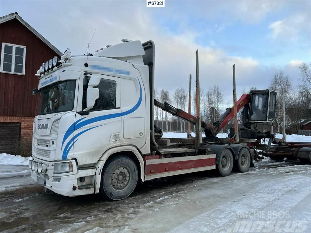 Scania R650 Timber truck with wagon and crane Camion grumier