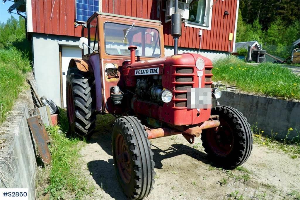 Volvo BM 350 TRACTOR WITH REAR NEW TIRES! Tracteur