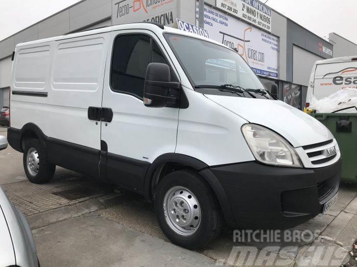 Iveco Daily Ch.Cb. 35S14 Transversal 3000RS Utilitaire