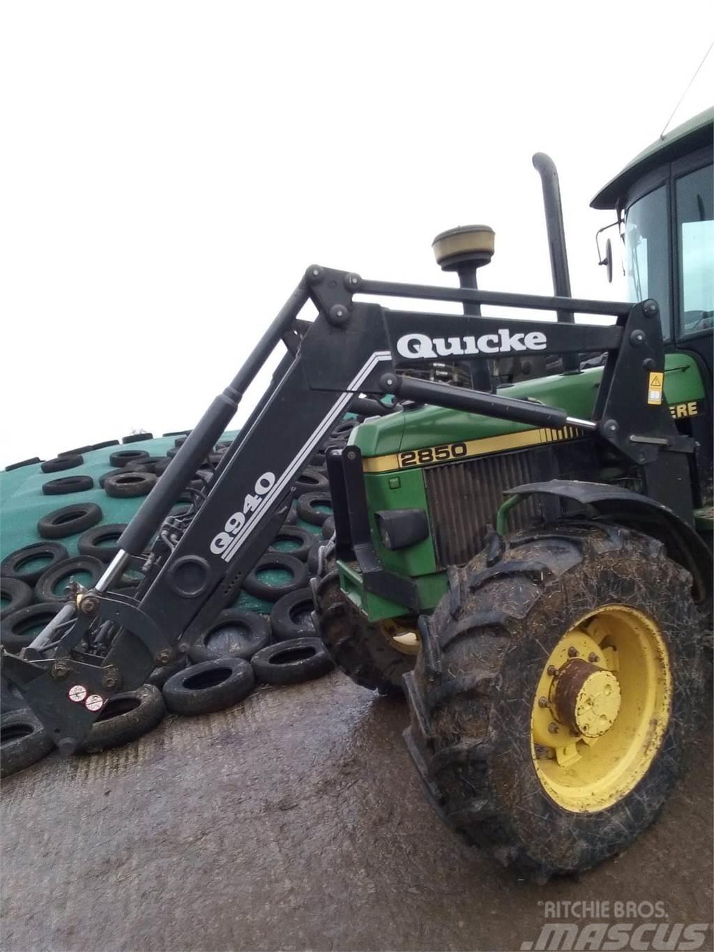 Quicke Q940 complete Loader to fit John Deere 2650 / 2850 Chargeur frontal, fourche