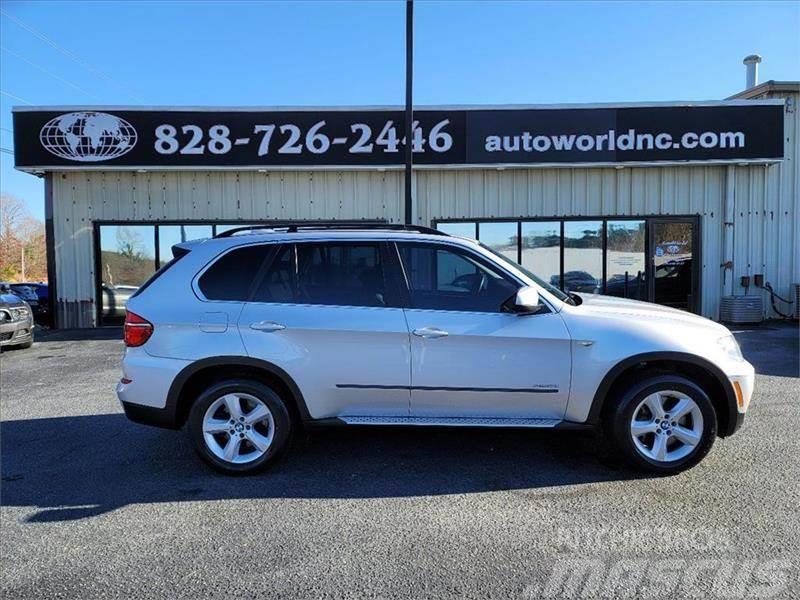 BMW X5 xDrive50i AWD 4dr SUV Voiture