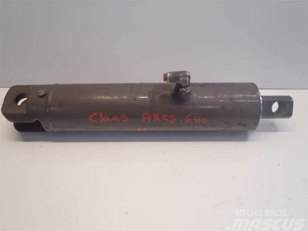 Renault Ares 640 Lift Cylinder Hydraulique