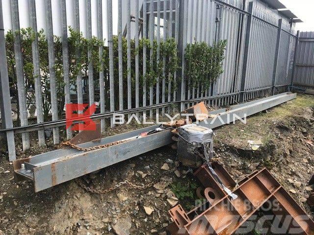  Pulley Block and Beam €750 Autre