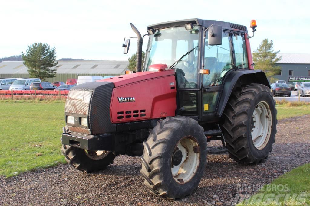 Valtra 6300 Tractor Tracteurs forestiers