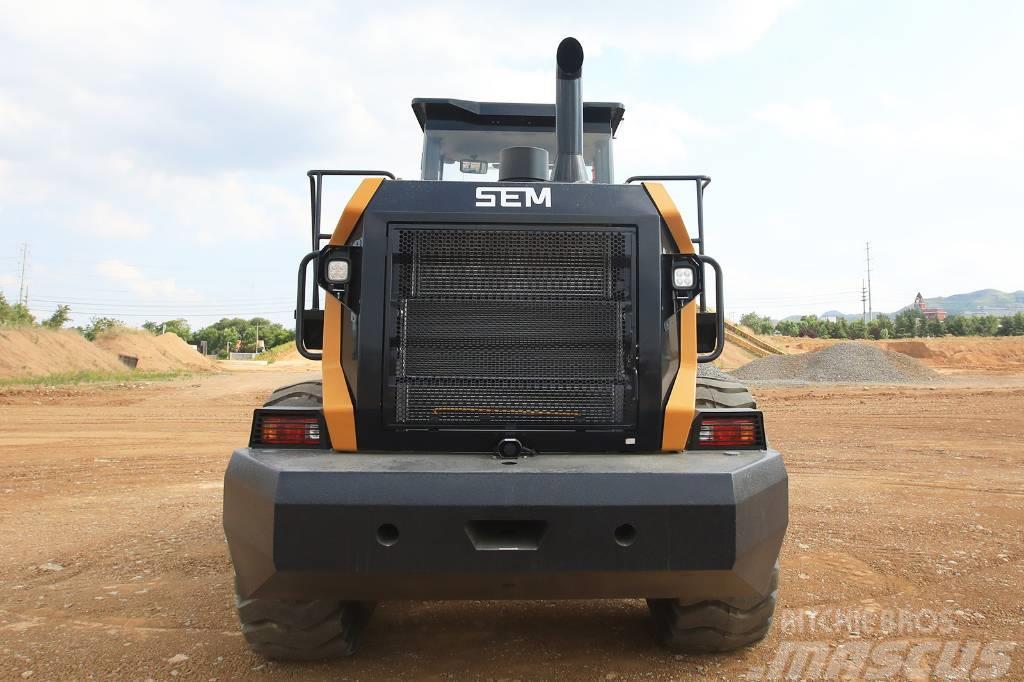 SEM 5Tons 2.7-4.5CBM Capacity Mining Wheel Loader656F Chargeuse sur pneus