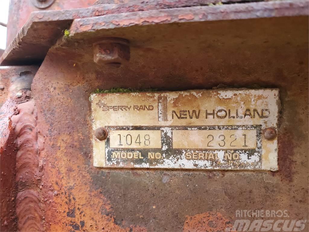 New Holland 1048 Pince à balle