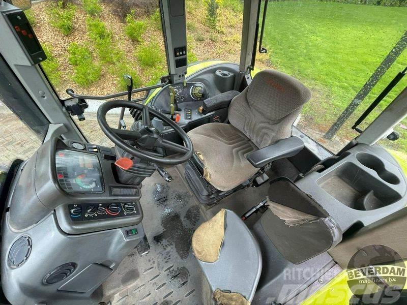 CLAAS 836 RZ Tracteur