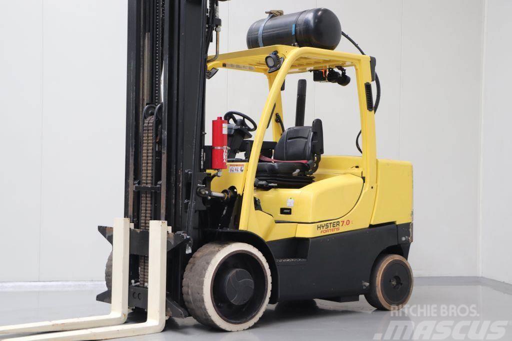 Hyster S7.0FT Chariots GPL