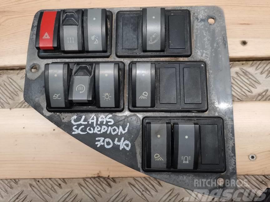 CLAAS Scorpion 7030 switch Cabine