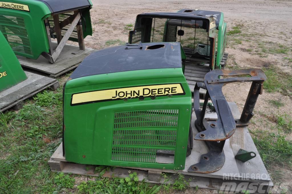 John Deere 810E F645212 Cabine