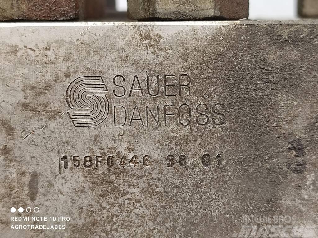 Sauer Danfoss Hydraulic block 158F0446 38 01 Hydraulique