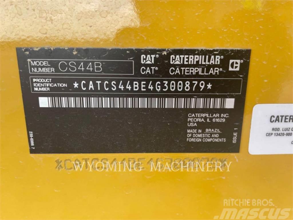 CAT CS44B Pulvérisateur pour bitume