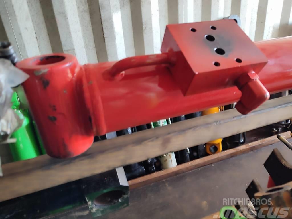 Manitou MVT 1337 arm extension hydraulic cylinder Hydraulique