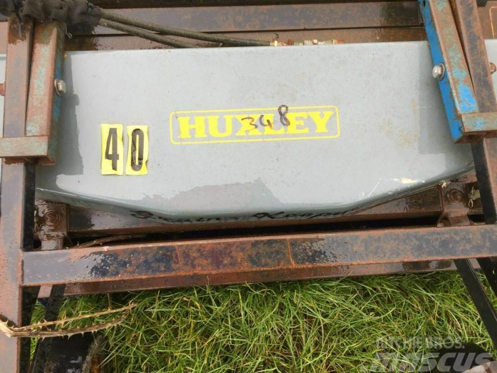  Huxley Hydraulic sweeper unit £375 Autres accessoires