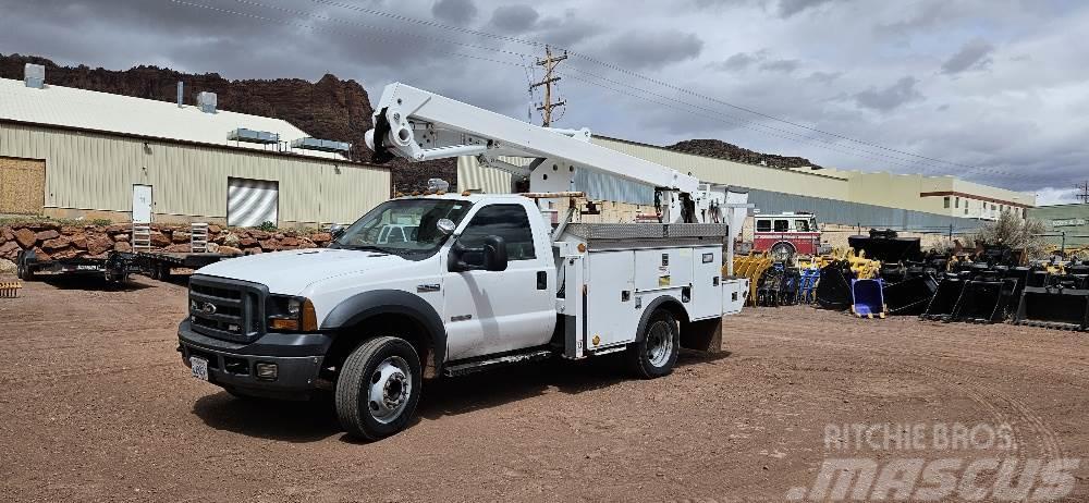 Ford Bucket Truck F550 Autre