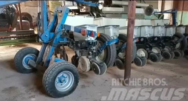  _JINÉ USA) Kinze - 3000 Tracteur