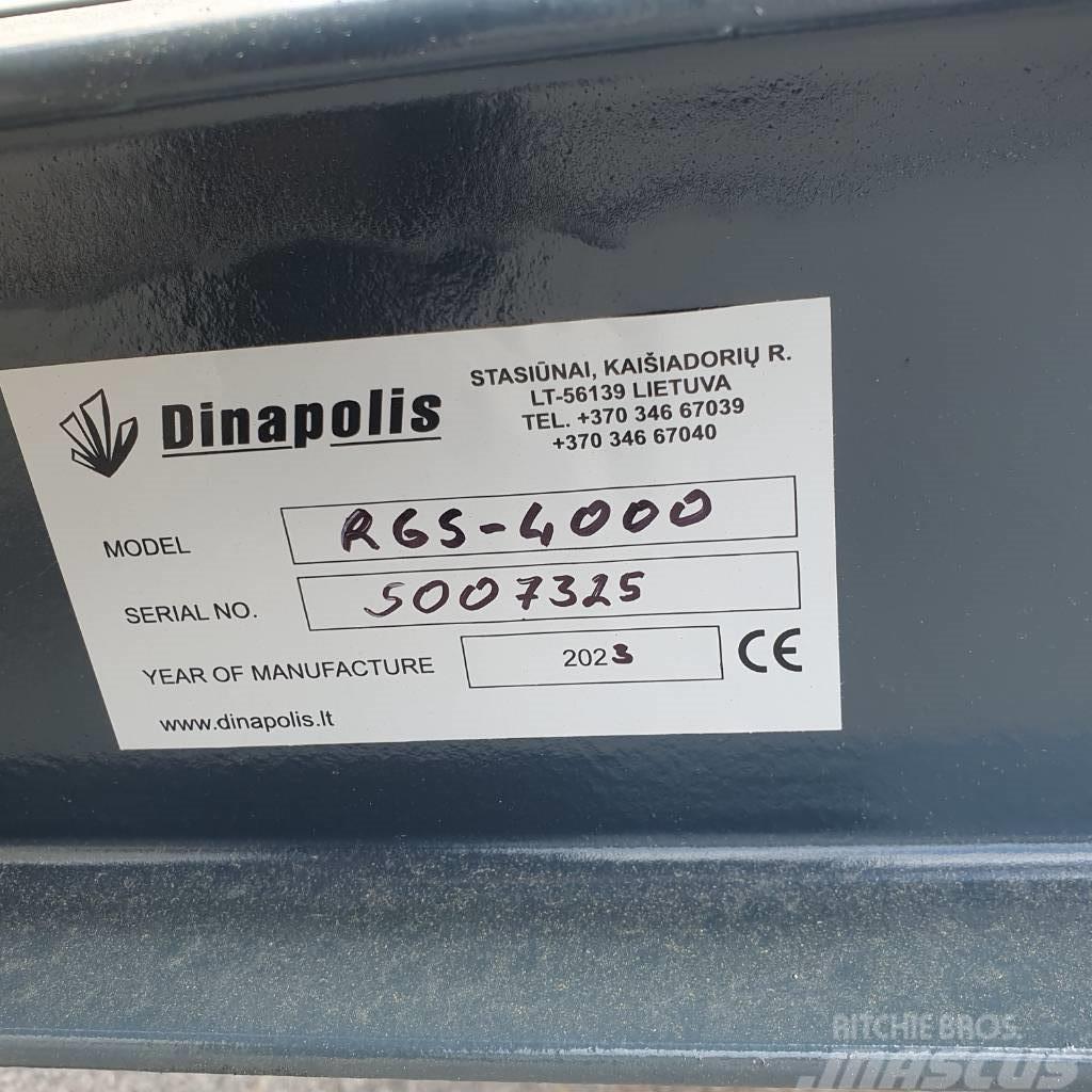 Dinapolis RGS 4000 Niveleuse, lame