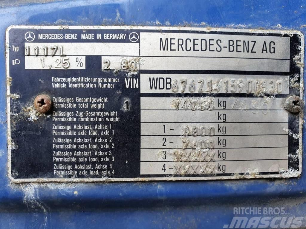 Mercedes-Benz 1117 L (KONIOWÓZ) Camion Bétaillère