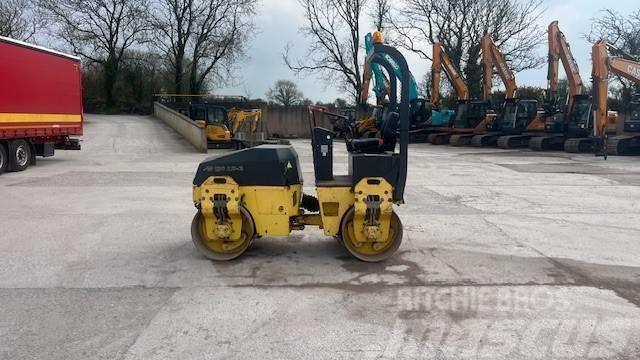Bomag BW 120 AC-3 Rouleaux tandem